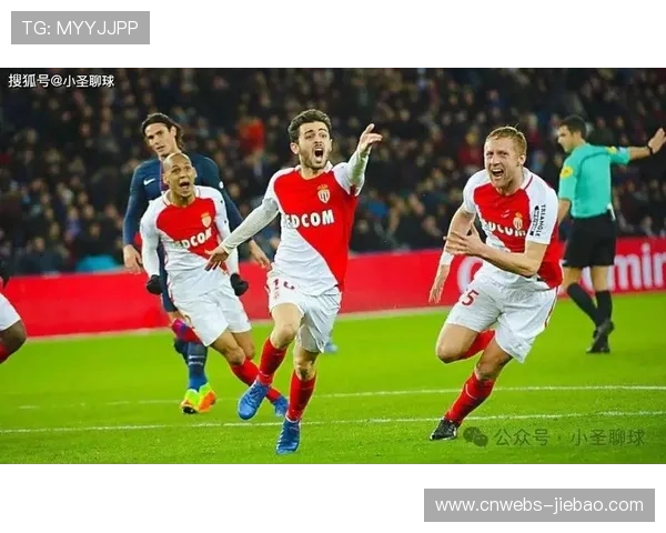 摩纳哥vs里昂，库利巴利红牌后防线调整成焦点